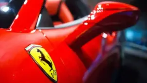 Ferrari'nin İlk Elektrikli Aracı Görüntülendi: Türkiye'ye 1 Milyon TL'den Geliyor! - Borsametre